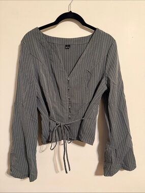 Striped Gray Tie-Waist Long Sleeve Top